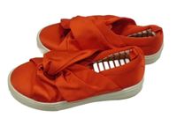 Červené saténové slip on boty H&M vel. 28