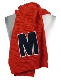 Dámská červená šála s písmenkem 