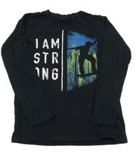 Černé triko se skateboardistou a nápisy chapter young