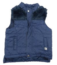 Tmavomodrá šusťáková zateplená vesta s kožešinou French Connection