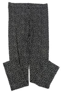 Černé puntíkaté legíny F&F