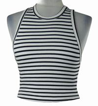 Nové - Dámský bílo-černý pruhovaný žebrovaný crop top New Look 