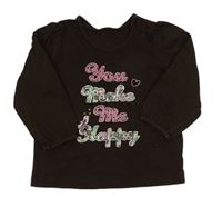 Čokoládové triko s nápisem H&M