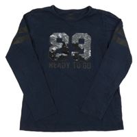 Tmavomodré triko s číslem z překlápěcích flitrů TCM