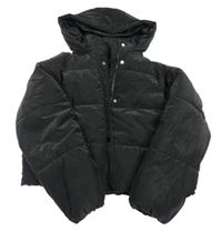 Černá prošívaná šusťáková zimní crop bunda s kapucí New Look