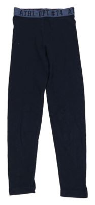 Tmavomodré legíny s nápisem C&A