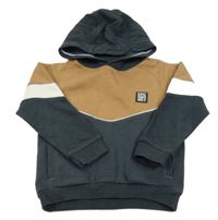 Antracitovo-hnědo-bílá mikina s nášivkou a kapucí Nutmeg