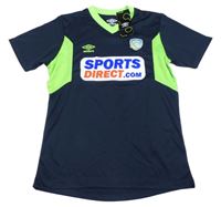 Nové - tmavomodro-zelené sportovní tričko s potiskem Umbro 