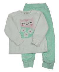 Bílo-mátové chlupaté pyžamo se sobou C&A