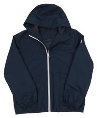 Tmavomodrá šusťáková jarní bunda s nášivkou a kapucí name it.