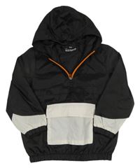 Černo-bílá šusťáková jarní větrovka s kapsou a kapucí POCOPIANO