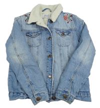 Modrá riflová zateplená bunda s výšivkami květů Denim Co.