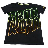 Černé tričko s nápisem Chapter Young