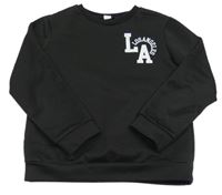 Černá mikina s písmenky a nápisem 