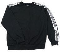 Černá mikina s pruhem na rukávech s nápisy Urban