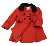 Červený flaušový kabát s černým sametovým límcem St. Bernard