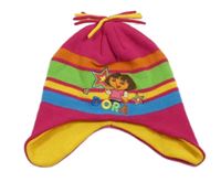 Barevná pruhovaná čepice s Dorou