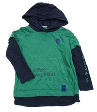 Zeleno-tmavomodré triko s nápisem a kapucí George