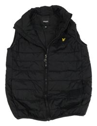Černá šusťáková zateplená vesta s logem Lyle&Scott