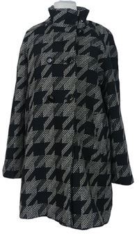 Dámský černo-bílý vzorovaný vlněný kabát F&F