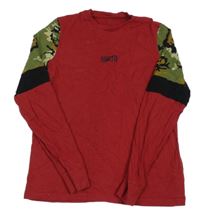 Červené triko s nápisem a army rukávy Next