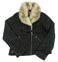 Černý koženkový crop křivák s kožíškem River Island 