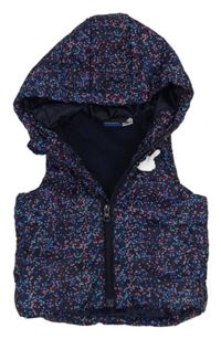 Tmavomodrá šusťáková zateplená vesta s puntíky a kapucí Lupilu