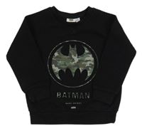 Černá mikina s 3D Batmanem a žebrovanými rukávy