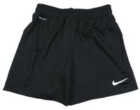 Černé sportovní funkční kraťasy s logem Nike