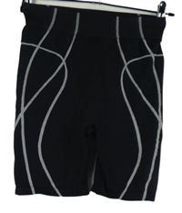 Dámské černé vzorované sportovní kraťasy PrettyLittle Thing