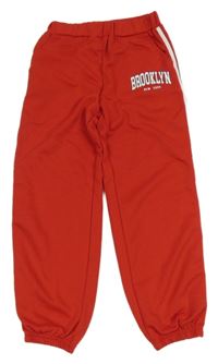 Červeno-bílé tepláky s pruhy a nápisy Shein