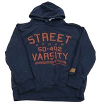 Tmavomodrá mikina s nápisy a kapucí YIGGA