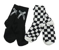 2x ponožky - bílo-černé kostkované + černé s křížkem