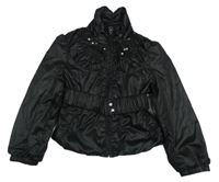 Černá jarní crop šusťáková bunda s flitry a páskem 