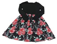Černé šaty s květovanou sukní 