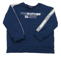 Tmavomodrá mikina s nápisy a pruhem LC WaIKIKI