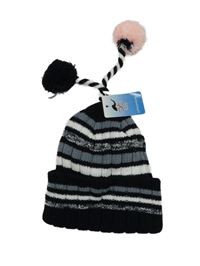 Nové - Černo-bílá pruhovaná pletená čepice s bambulemi 