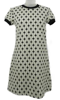 Dámské bílo-černé vzorované pletené šaty 