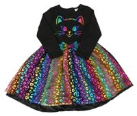 Černé šaty s kočkou a tylovou vzorovanou barevnou sukní 