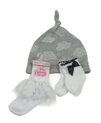 Nové - 3set - 1x šedá čepice + 2x bílé ponožky 