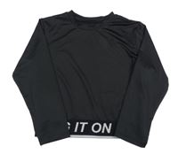 Černé elastické sportovní crop triko s nápisy REDTAG