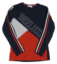 Tmavomodro-červené triko s nápisem 