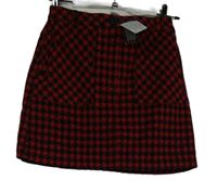 Nové - Dámská červeno-černá kostkovaná vlněná sukně Dunnes