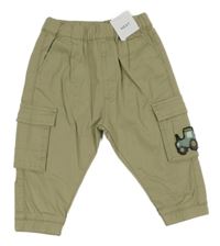 Béžové cargo rifle s traktorem Next