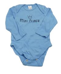 Modré body s nápisem C&A