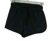 Dámské černé sportovní funkční dvojité kraťasy Nike 