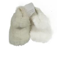 Nové- Smetanové kožešinové capáčky Next