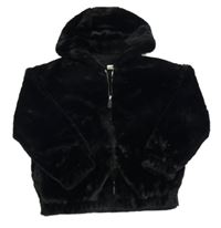 Černá kožešinová bunda s kapucí F&F