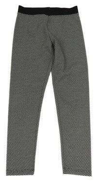 Černo-bílé vzorované legíny C&A