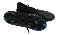 Černé koženkovo/textilní/neoprenové kopačky Adidas Predator vel. 33